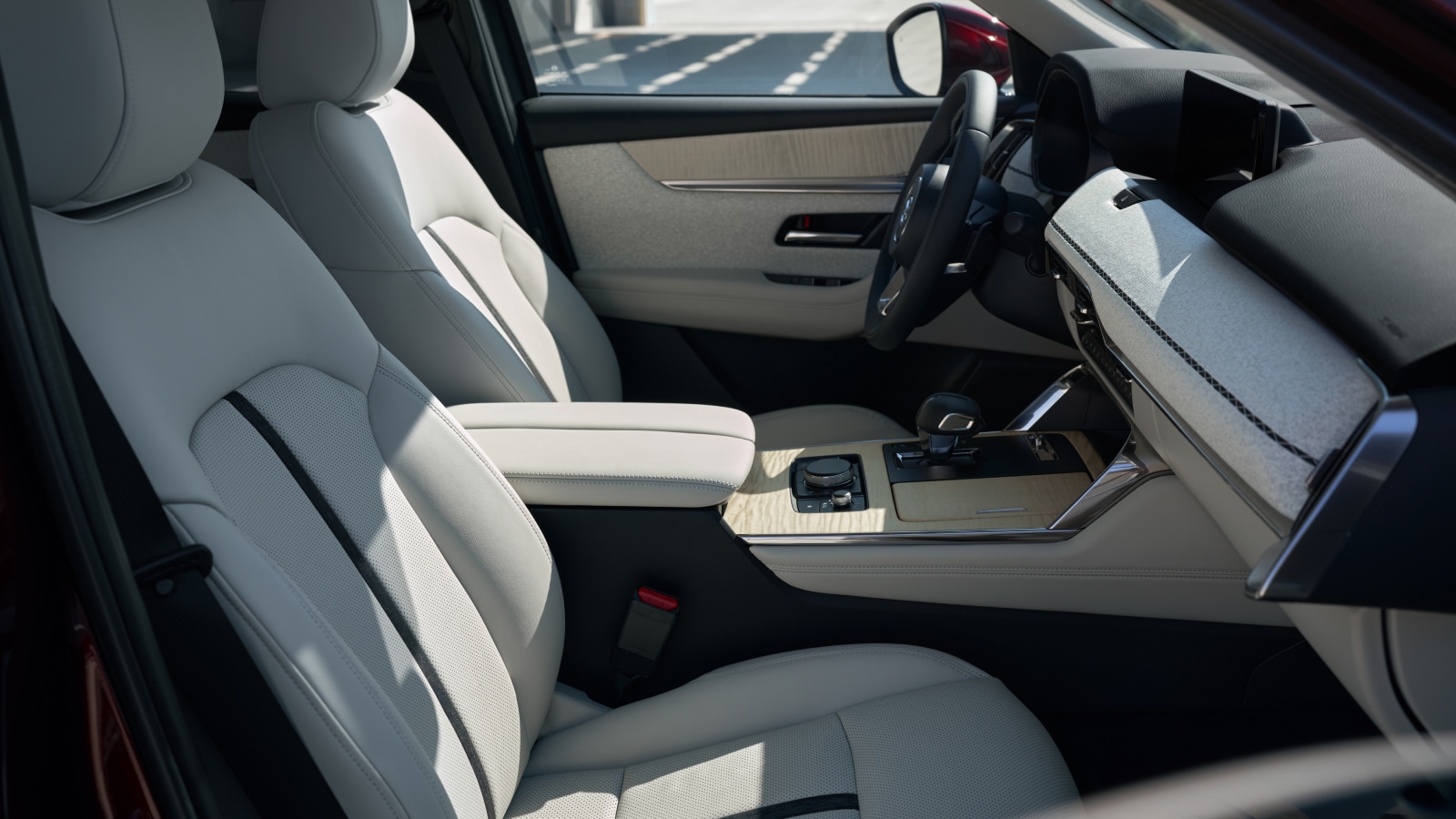 2026 Mazda CX-90 PHEV – Interior Space 2026 Mazda CX-90 PHEV – Interior Space